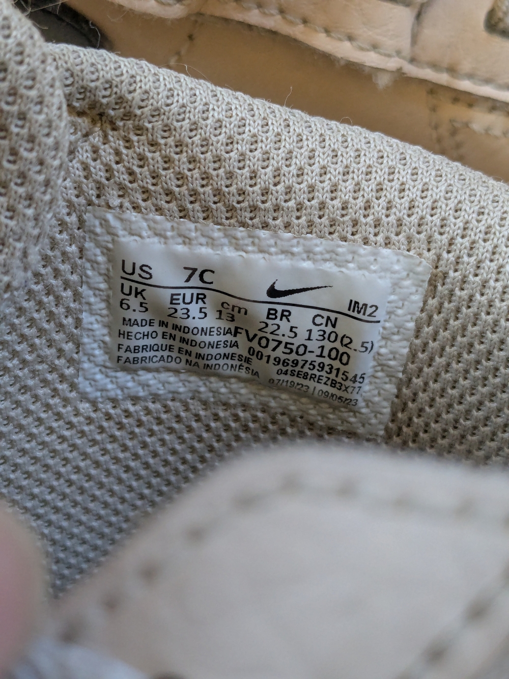 Nike Kids High-Top Sneakers - Picture 6 of 6